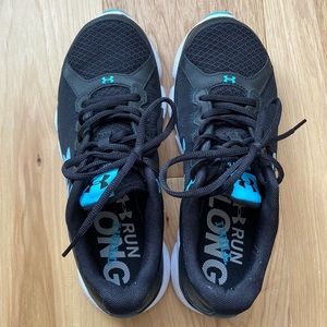 Under Armour Running Shoes - Size 9 - EUC